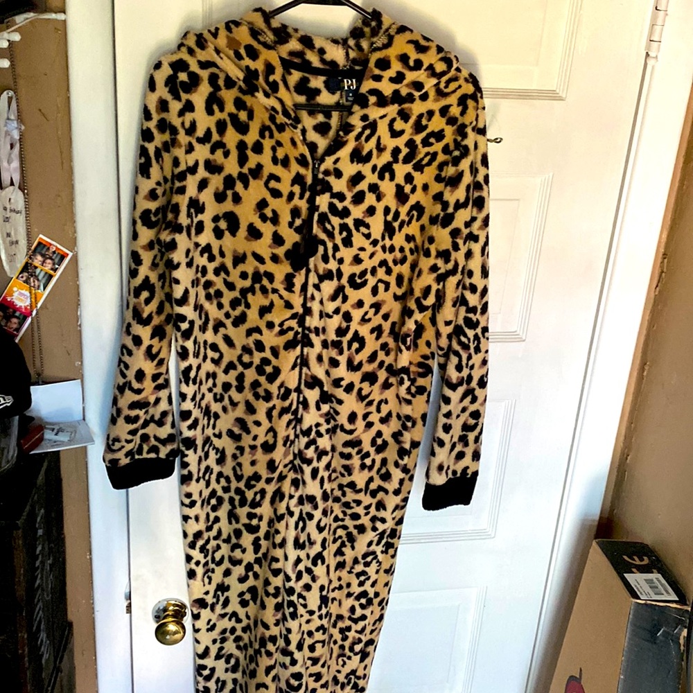 Cheetah Hooded Full-body P.Js